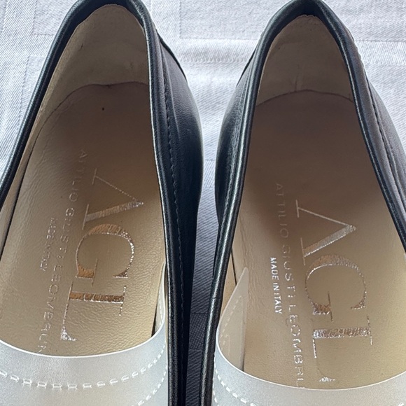 AGL women’sLoafers in Black . - Picture 2 of 11